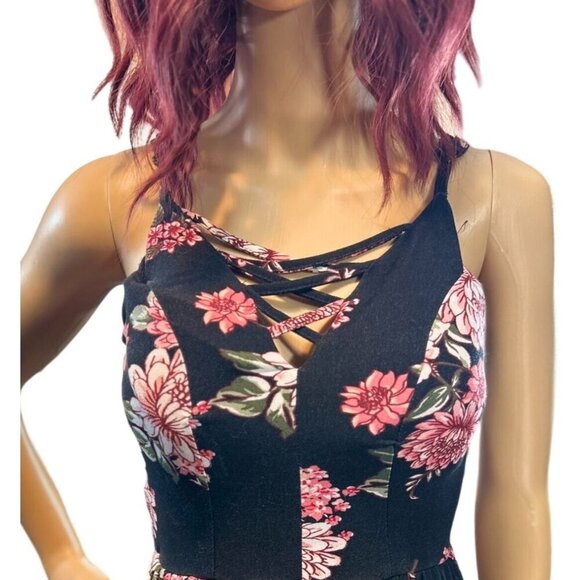 (5 for $25) No Boundaries Cage Front Maxi Romper Size Small XS - Picture 6 of 9